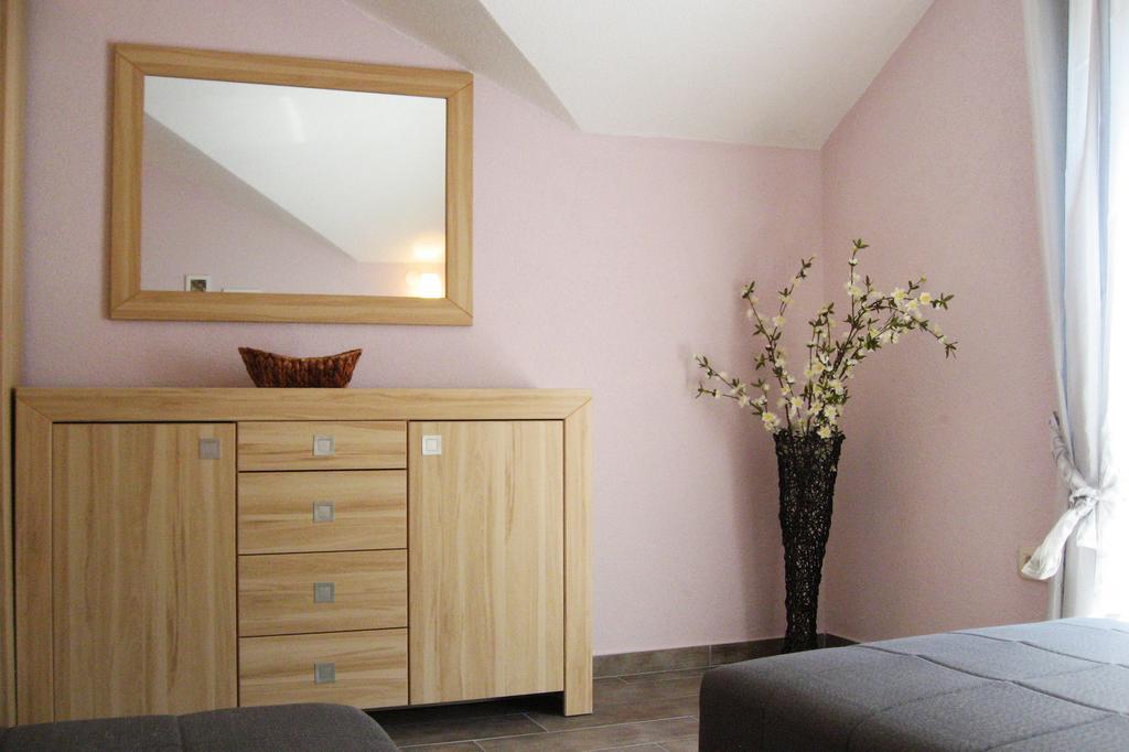 Smokva Apartments Herceg Novi Bilik gambar