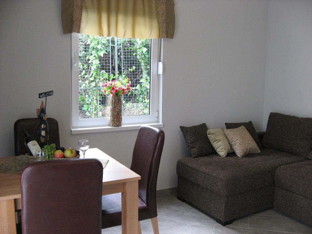 Smokva Apartments Herceg Novi Bilik gambar