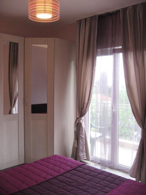 Smokva Apartments Herceg Novi Bilik gambar