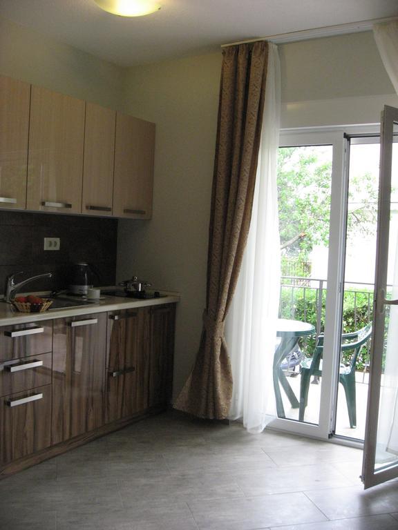 Smokva Apartments Herceg Novi Bilik gambar
